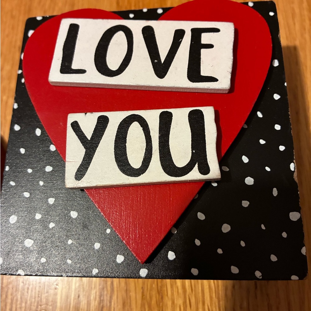 Bundle/Valentines Decor - Picture 6 of 8